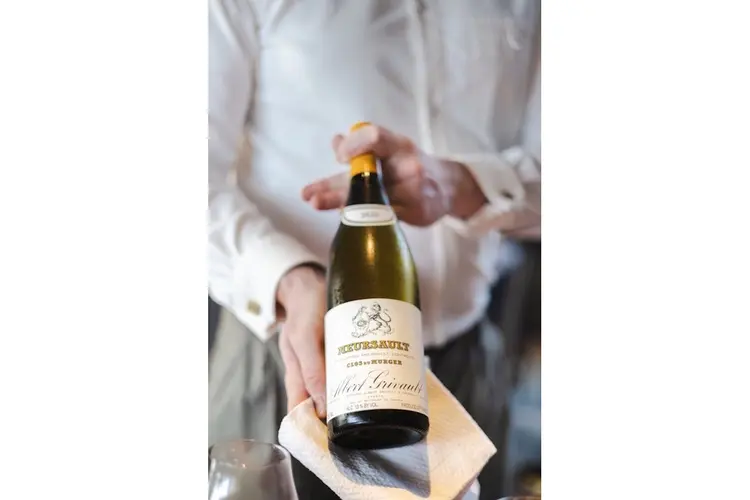 Twee dorpen, twee tradities: Meursault en Châteauneuf‑du‑Pape onder de loep