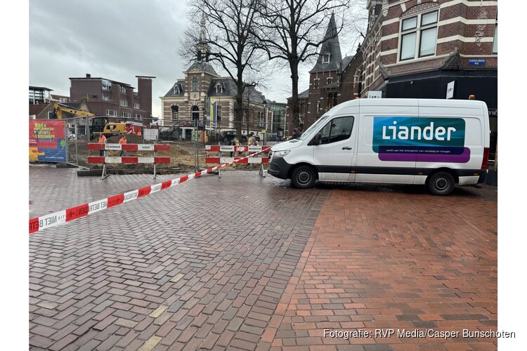 Plein afgesloten na gaslekkage tijdens werkzaamheden in Hilversum