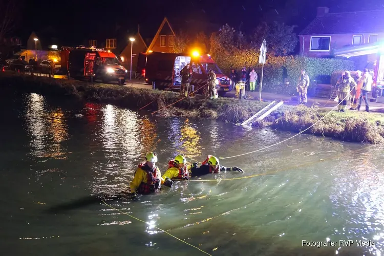 Fiets aangetroffen langs kanaal in 's Graveland, veel hulpdiensten ter plaatse