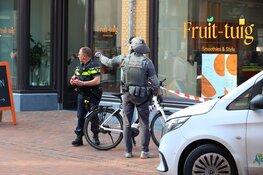 Arrestatieteam en onderhandelaar ingezet bij appartement boven winkelstraat