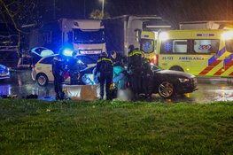 Schietincident bij verzorgingsplaats langs A1 Muiden, slachtoffer zwaargewond