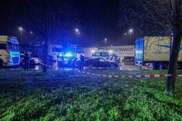 Schietincident bij verzorgingsplaats langs A1 Muiden, slachtoffer zwaargewond
