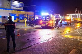 Meisje gewond bij botsing tussen auto en brommer in Huizen