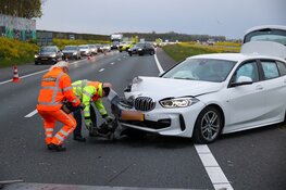 Botsing tussen twee auto’s op de A27 bij Blaricum