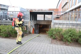 Fikse brand in parkeergarage, opgeschaald naar grote brand