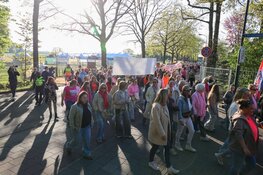 Grote opkomst bij demonstratie Loosdrecht