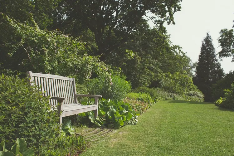 In het Gooi groeit de aandacht voor potgrond als basis voor een verzorgde tuin
