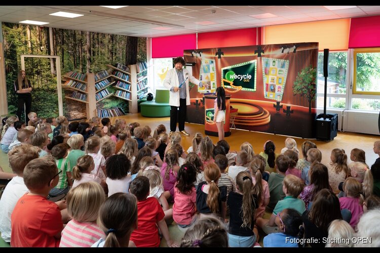 Leerlingen Junior Campus Hilversum leren alles over recycling tijdens de Wecycle Quiz