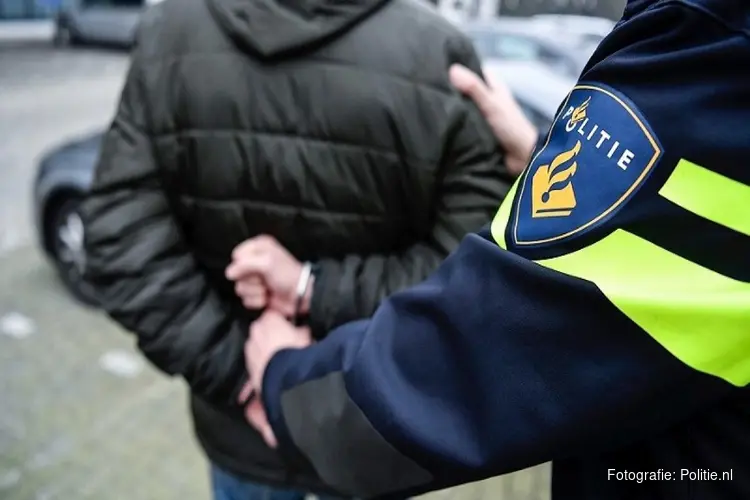 Drie aanhoudingen na ongeregeldheden in Loosdrecht
