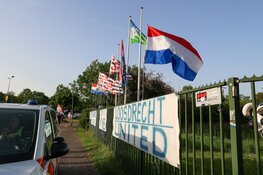 Vlaggendemonstratie vanwege AZC in Loosdrecht