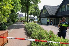 Man op straat gereanimeerd na botsing