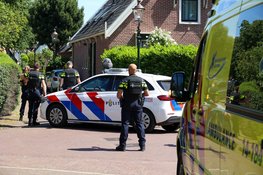 Arrestatieteam ingezet voor verwarde man in woning Huizen