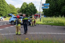 Motorrijder aangereden door taxi in Naarden