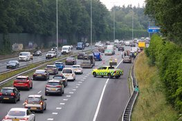 Meerdere voertuigen betrokken bij ongeval op A1 bij Naarden, flinke vertraging in ochtendspits