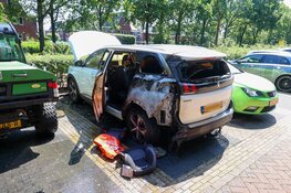 Twee auto’s in brand in Eemnes, 400 meter bij elkaar vandaan