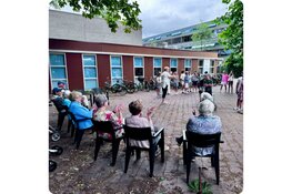 Ontmoetingscentrum Laren viert 5-jarig jubileum: een feest van ontmoeting, muziek en verbinding