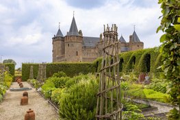 Van moestuin tot museumzaal: Zomer in het Muiderslot