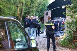 Politie doet uitgebreid onderzoek na woningbrand in Kortenhoef