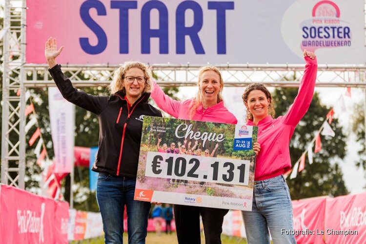 Soest en Baarn kleurden roze tijdens Pink Ribbon Soester Wandelweekend