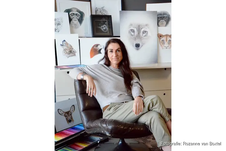 Het debuut van wildlife-kunstenaar Rozanne van Boxtel in de Kunstkerk Muiden