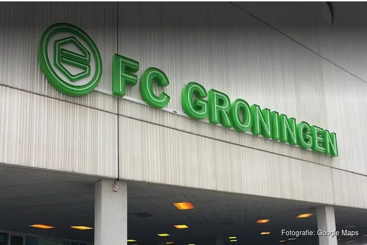 Ajax herpakt zich met ruime overwinning bij FC Groningen