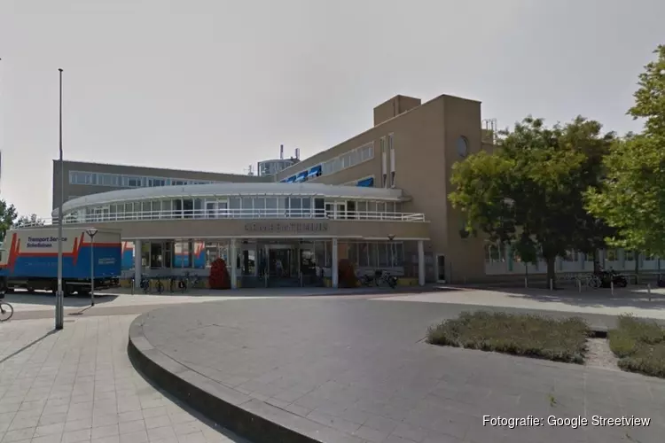 Geen straf voor plichtsverzuim van ambtenaren gemeente Huizen