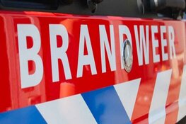 Rolstoelbusje vliegt in brand voor hoofdingang van ziekenhuis in Blaricum