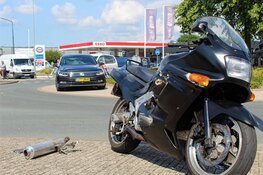 Motorrijder aangereden op rotonde Huizen