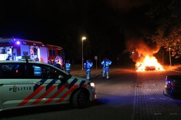 Auto brandt uit op parkeerplaats Bussum