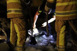 Auto brandt uit op parkeerplaats Bussum