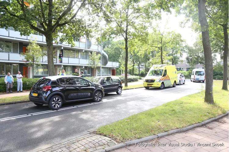 Twee auto&#39;s geborgen na aanrijding