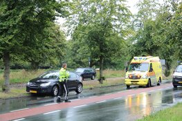 Voetganger gewond na botsing in Bussum