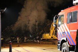 Grote rookwolk boven 's-Graveland na brand