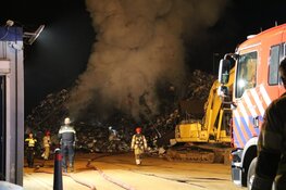 Grote rookwolk boven 's-Graveland na brand