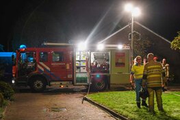 Man uit brandende woning gered