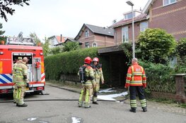 Auto brandt volledig uit in Bussum