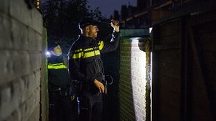Woning beschoten in Hilversum; politie zoekt getuigen
