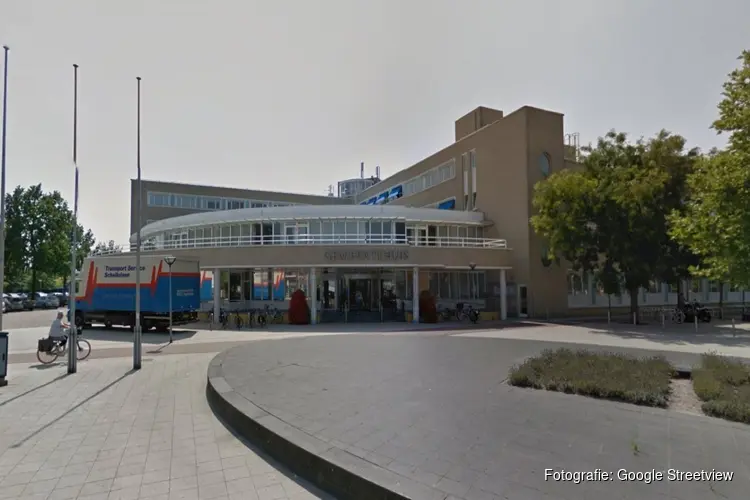 Huizen doet tóch onderzoek naar lek op gemeentehuis
