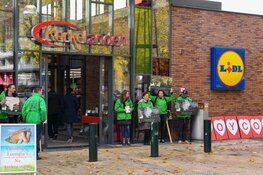 Demonstratie tegen konijnenvlees in Hilversum