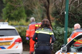 Persoon zwaargewond na incident bij woning Hollandsche Rading