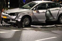 Veel schade na ongeval op N236 Bussum