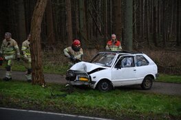 Gewonde na botsing met boom