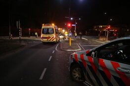 Auto tegen lantaarnpaal