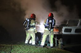 Boot uitgebrand in Naarden