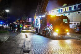 Woning uitgebrand in Maartensdijk: bewoners naar ziekenhuis