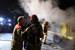 Strooiwagen in brand