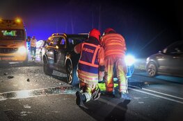 Veel schade en gewonde bij botsing Kortenhoef