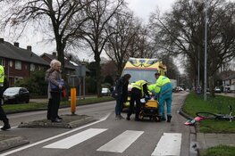 Meisje door een auto aangereden