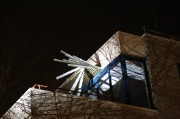 Eerste stormmeldingen in Huizen: zonneschermen kapot