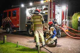 Twee woningen ontruimd bij brand in Laren